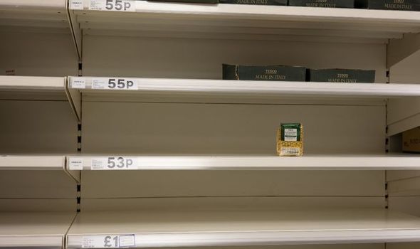 Похоже будет голод. Нарастающий дефицит и стремительный рост цен на мочевину (карбамид) и другие удобрения грозят глобальной нехваткой продовольствия