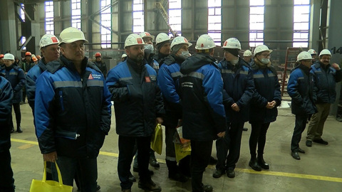 В России началось строительство двух новых научно-исследовательских судов | Корабль "Анатолий Шлемов" торжественно спущен на воду