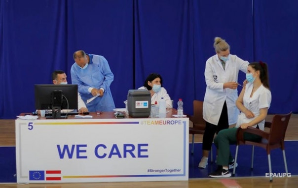 Австрия стала первой страной в мире, которая применила локдаун ко всем невакцинированным гражданам старше 12 лет