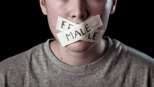 Голубые пели: шоу-бизнес завлекает россиян в ряды извращенцев