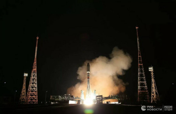 C космодрома Плесецк запустили "Союз" с военным аппаратом