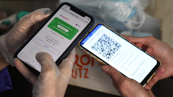 В том и антитело: в ГД предложили давать QR-коды привитым иностранной вакциной