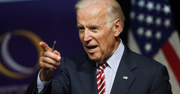 Байден заявил о намерениях поговорить с Путиным и Зеленским