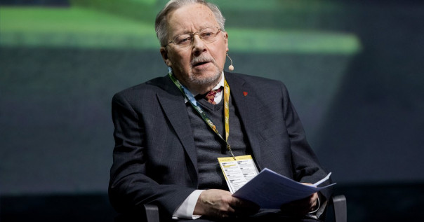 «Борец с империей зла»: простые литовцы оплачивают пиар dedule Ландсбергиса на Западе