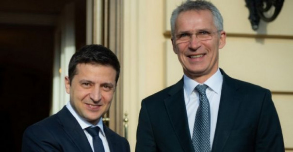 «Хотим пригласить Москву на совещание»: Столтенберг заявил о необходимости диалога НАТО и России