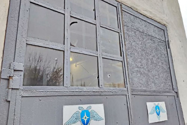 ВФУ сбросили боеприпас на горловскую пожарную часть МЧС