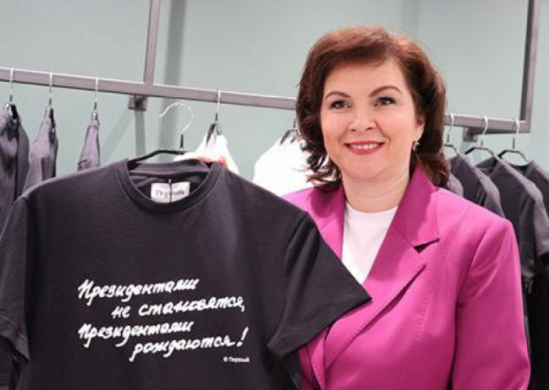 Мерч от Лукашенко! | Берут по 40 коробок! В Минске ажиотаж на одежду с цитатами Лукашенко!