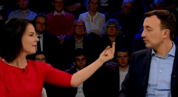 Фото дня. Новый дипломатический язык нового шефа МИД Германии