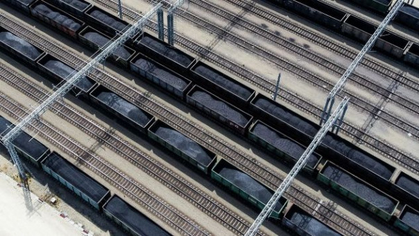 Казахстан заблокировал транзит угля на Украину