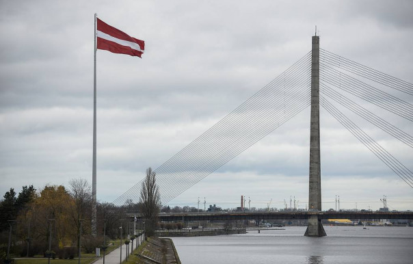 В Латвии задержали двух человек по подозрению в сотрудничестве с российской разведкой