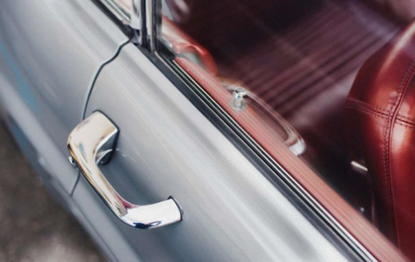 На Прикарпатье взорвалась машина: "минер" остался без руки