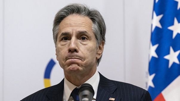 Вещает полную чушь, а глаза как у мороженого хека