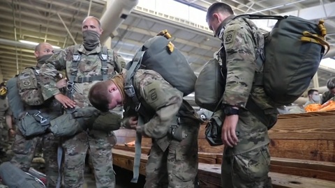 Обычные жители Украины не верят в мифическое "вторжение" России.