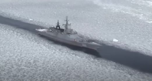 Отряд боевых кораблей ВМФ России прошёл через ледовые поля у берегов Японии
