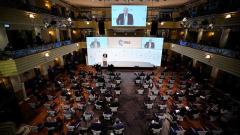 Нет людей, нет проблем" – Захарова об отношении Запада к населению Донбасса