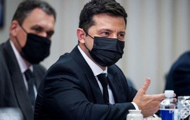 Зеленский пригласил Байдена в Киев. Шутку не оценили