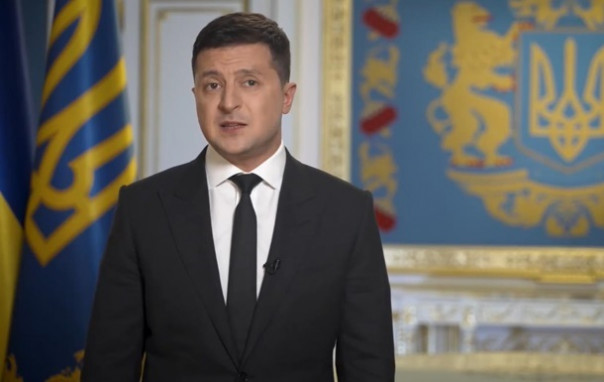 "Нас опять пугают войной и вторжением". Зеленский обратился к нации и объявил 16 февраля "Днем единения" на Украине