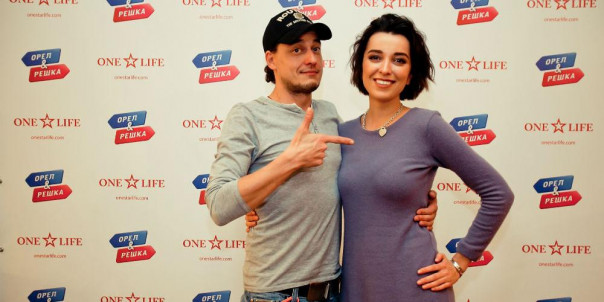 Телеканал "Пятница" попал в политический скандал из-за продюсера "Орла и решки", пожелавшей Путину "уйти в мир иной"