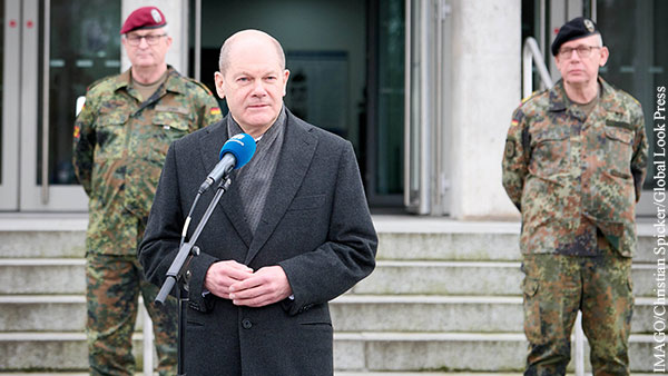 Шольц: Германия не будет предоставлять Киеву боевые самолеты