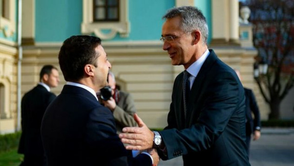 Генсек НАТО объяснил опасность введения бесполетной зоны над Украиной