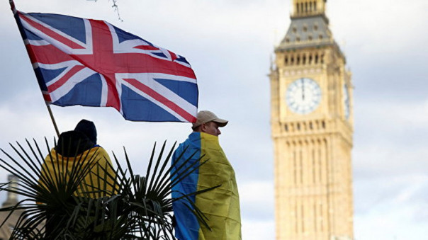 Российского военного атташе вызвали в Минобороны Британии