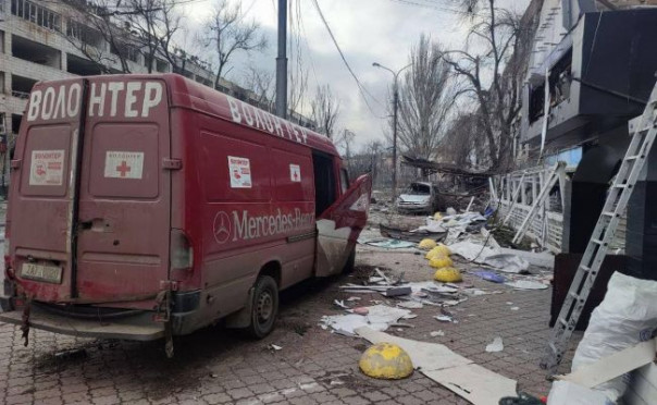 Стрельба все ожесточеннее, «в городе валяются трупы» — письма из «мариупольского ада»