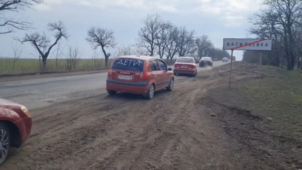 ВСУ обстреляли колонну беженцев, пытавшихся попасть в Россию. Есть погибшие
