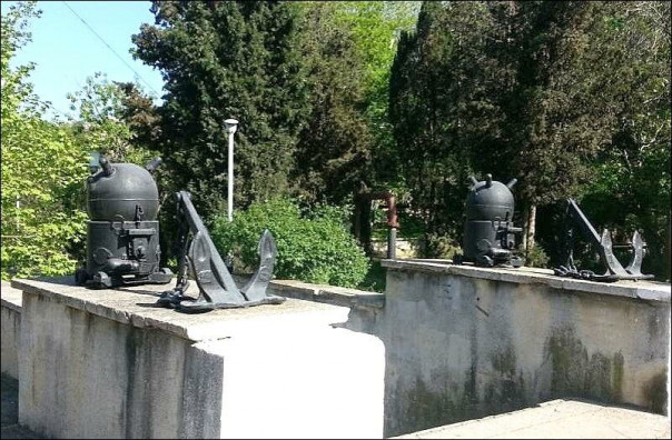 А теперь о морских минах от Одессы аж до Босфора.