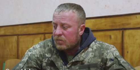 Укровояка поблагодарил Бога, что с ним в плену не поступили также, как его "побратымы" с российскими бойцами