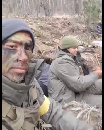 Приунывшие наёмники в лесу пытаются подбадривать себя славаукраиной