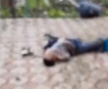 [18+] Боевики «Азова»* расстреляли местных в Мариуполе и ограбили их