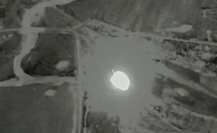 Поражены военные объекты Украины, склады боеприпасов, бронетехника и почти 600 человек личного состава. Брифинг Минобороны России (26.04.2022 г.)