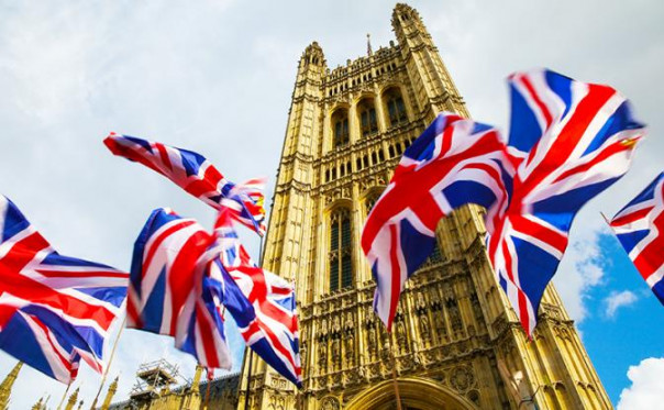 «Это полностью законно» — Британия призвала Украину бомбить Россию всеми возможными способами