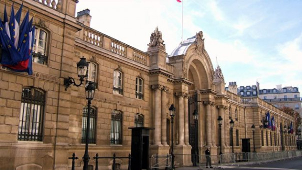 Франция решила выслать несколько российских дипломатов