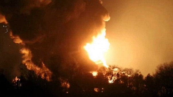 Удар по иностранным боевикам: Эпичные кадры маcштабного пуска ракет с кораблей РФ (видео)