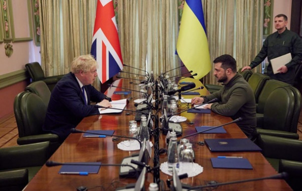 Британия решила направить 120 единиц бронетехники и противокорабельных ракетных комплексов на Украину