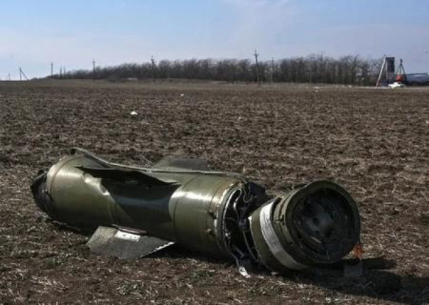 ВСУ продолжают массированные обстрелы ЛНР: повреждены десятки домов, есть погибшие