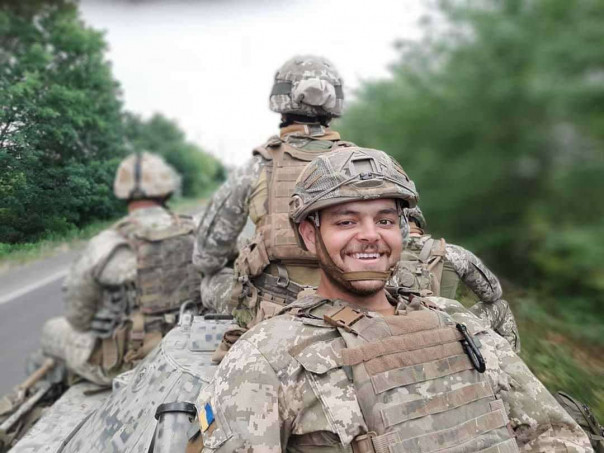 В Мариуполе в плен сдался британский наёмник Айден Айслин