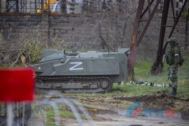 Саперы ВС РФ при разминировании Луганской теплоэлектростанции (ТЭС) в городе Счастье обнаружили и уничтожили около 250 взрывоопасных предметов