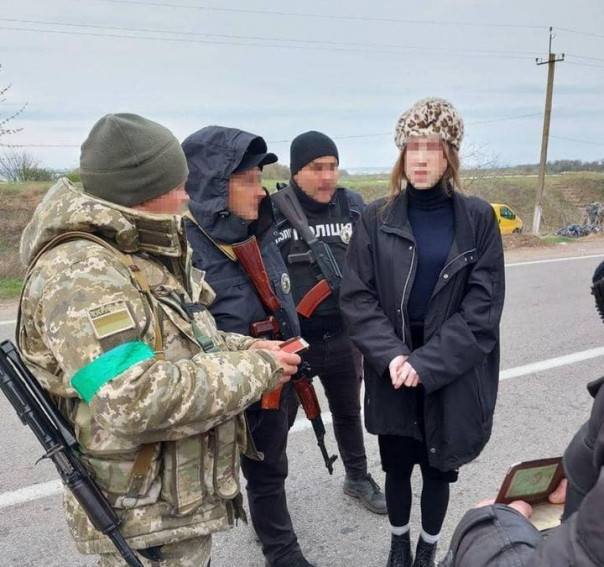 Верка Сердючка из ВСУ! - Украинский офицер попытался сбежать из страны в женском обличье