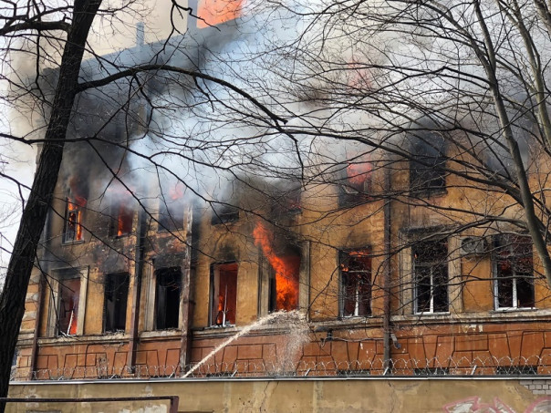 Найдены тела еще пяти жертв пожара в оборонном НИИ в Твери