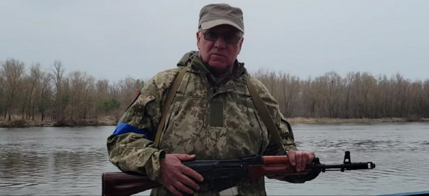 У старого неонациста своя параллельная реальность: Сначала капитуляция, потом развал России на дюжину государств