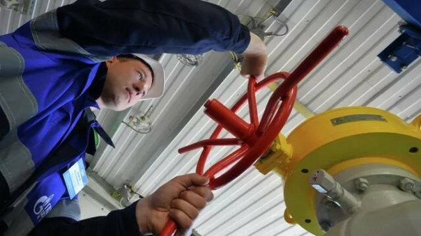 "Газпром" приостановил поставки газа в Болгарию и Польшу