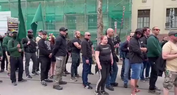 В Германии снова активизировались неонацисты