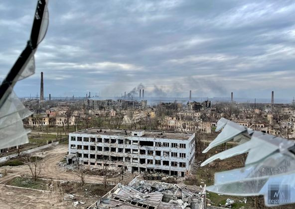 Ходаковский сообщил о выходе с белым флагом для переговоров группы военных с "Азовстали"