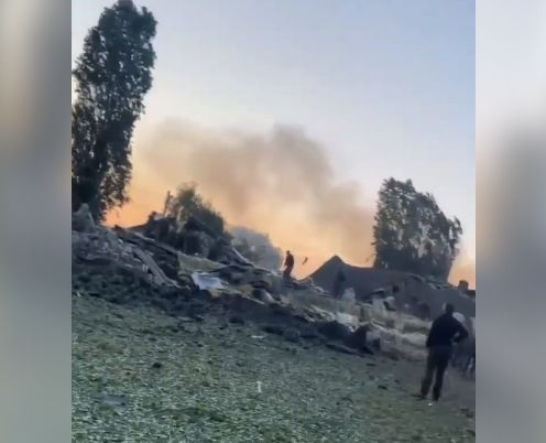 Последствия удара Армии России по казарме нацгадов под Днепропетровском: большое количество убитых и раненных