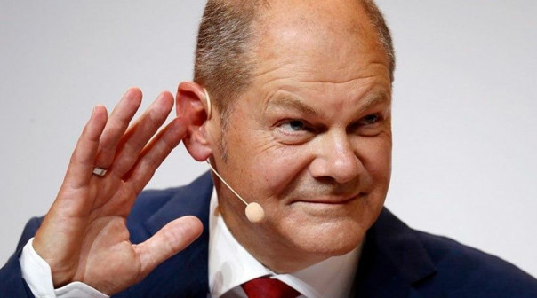 Посол Украины в Германии назвал Шольца "обиженной ливерной колбасой"