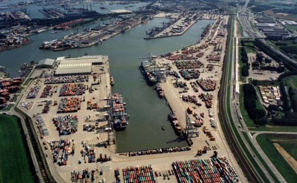 «Роттердам готов»: российская нефть спасает Европу, несмотря на истерики Киева