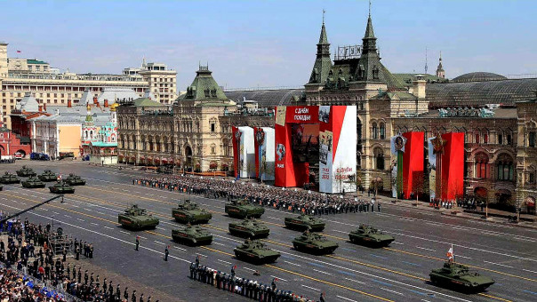 Иностранцы комментируют Парад Победы 2022 года в Москве