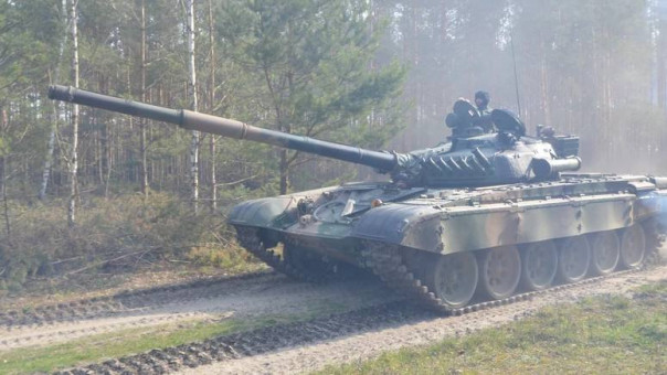 Появились первые сведения, про потерю ВСУ полученных польских танков Т-72